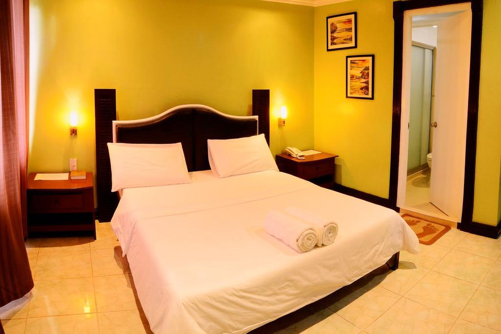 Jaimee'S Hotel, Resort And Restaurant Maasin  Habitación foto