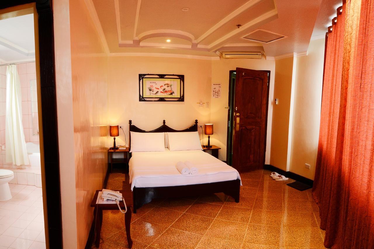 Jaimee'S Hotel, Resort And Restaurant Maasin  Habitación foto